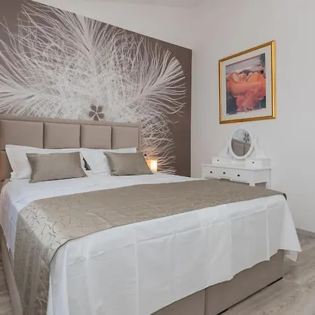 Mira Mel Mit Privaten Pool - Exklusiv